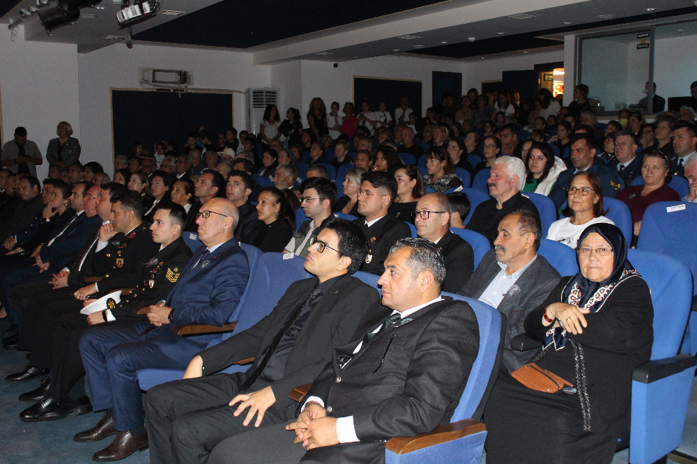 10 KASIM ATATÜRK'Ü ANMA GÜNÜ