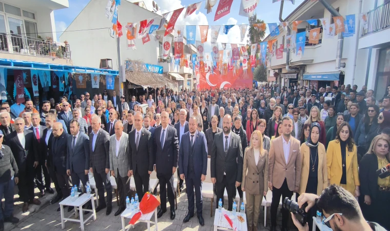 Otura otura değil, Gülüşe gülüşe de değil! Çalışa çalışa kazanacağız!"