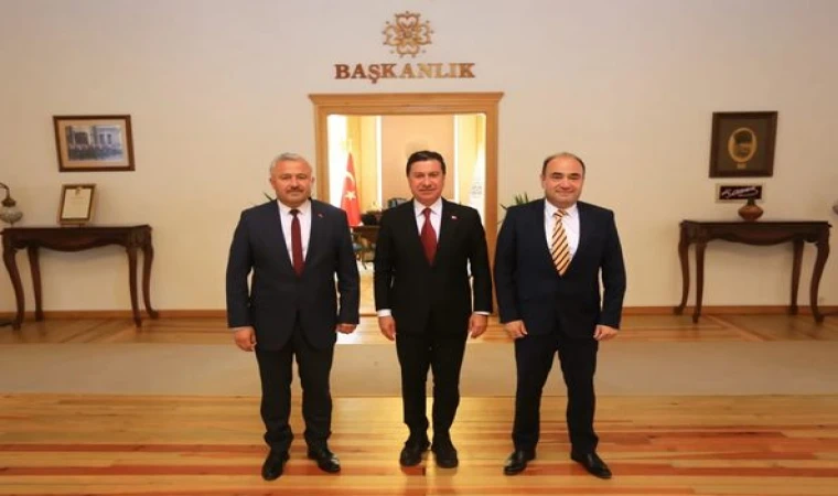 Muğla Büyükşehir Belediye Başkanı Ahmet Aras, Kavaklıdere ve Seydikemer Belediye Başkanları İle Buluştu
