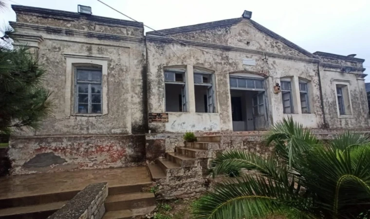 CUMALI MAHALLESİ’NDEKİ TARİHİ İLKOKUL YENİDEN EĞİTİME KAZANDIRILIYOR