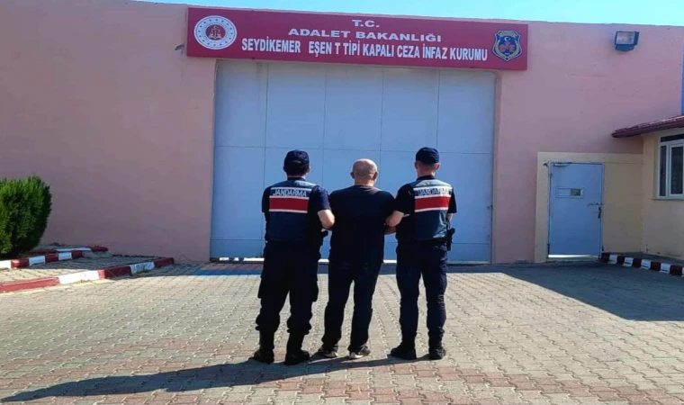 NE TEHDİT KALDI NE FUHUŞ ARACILIĞI ARANANLAR LİSTESİNDE BİR KİŞİ AZALDI
