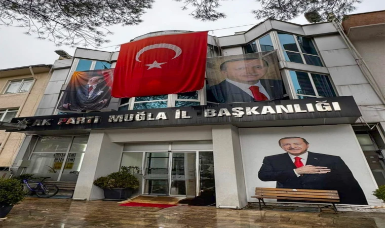 Muğla’da AK Parti Teşkilatlarından Milli Duruş: Türk Bayrağı’na Sahip Çıkıldı