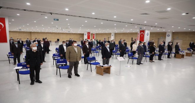 BÜ­YÜK­ŞE­HİR MART AYI MEC­Lİ­Sİ İSTİK­LAL MARŞI İLE AÇILDI