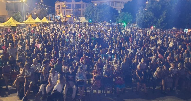 CAN YÜCEL KÜLTÜR VE SANAT FESTİVALİ RENKLİ GÖRÜNTÜLERLE SONA ERDİ