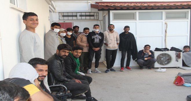 DATÇA AÇIKLARINDA 31 DÜZENSİZ GÖÇMEN KURTARILDI
