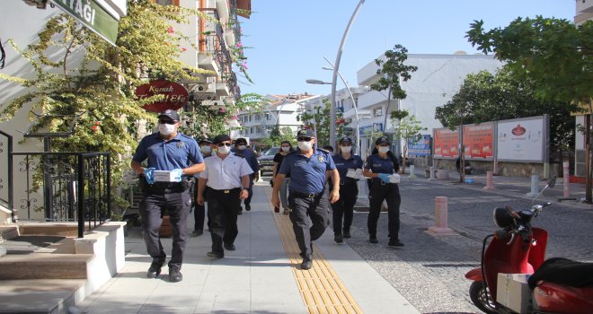 DATÇA' DA MASKE, ME­SA­FE VE TEMİZLİK DENETİMİ