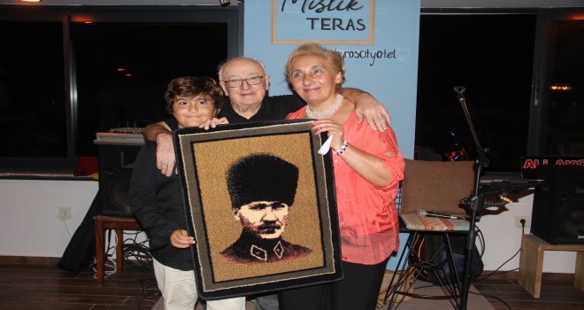 DATÇA KİGDER CUMHURİYET BAYRAMI VE ÇOCUKLAR YARARINA ÖZEL YEMEK ETKİNLİĞİ DÜZENLEDİ