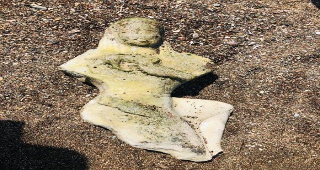 DATÇA´DA DENİZDE 57 KİLO 200 GR AĞIRLIĞINDA KADIN HEYKELİ BULUNDU