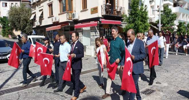 Gençlik Haftası kutlamaları Gençlik Yürüyüşü ile başladı
