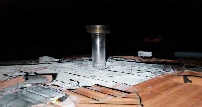 KURUMU TEMİZLENMEYEN BACA YANGINI KORKUTTU