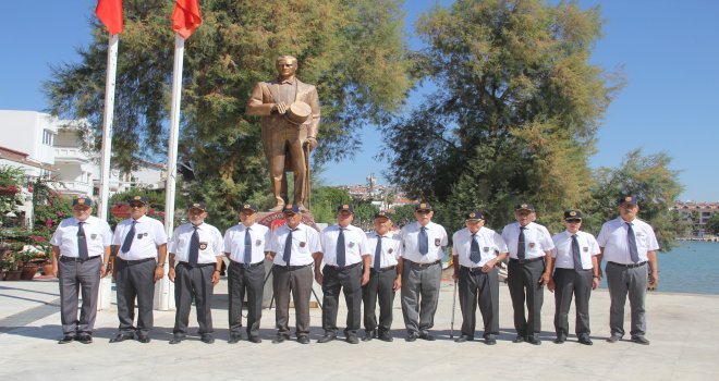 MUHARİP GAZİLER, KIBRIS BARIŞ HAREKATI'NIN 48. YIL DÖNÜMÜNÜ KUTLADI