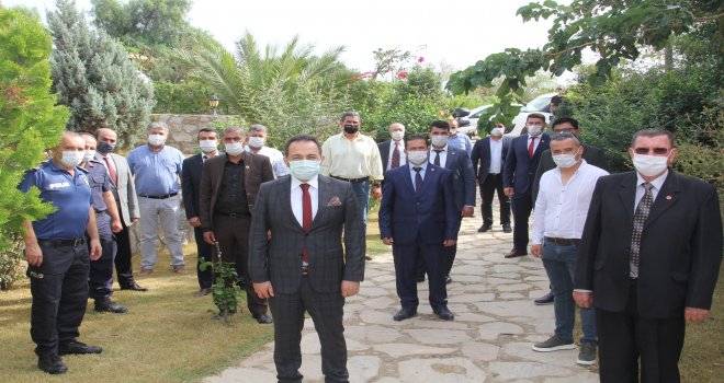 MUHTARLAR GÜNÜ DÜZENLENEN TÖRENLE KUTLANDI