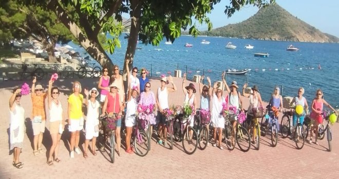 SÜSLÜ KADINLAR BİSİKLET TURU