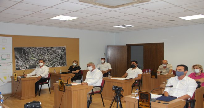  BELEDİYE MECLİSİNE AK PARTİ GRUP BAŞ­KA­NI LAÇİN'İN SÖZ­LERİ DAMGA VURDU!