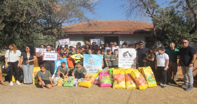  MİNİK YÜREKLER ´´ELİNİ UZAT ,PATİSİNİ TUT ´´VE BİR KAP MAMA´DA SENDEN OLSUN DEDİLER 