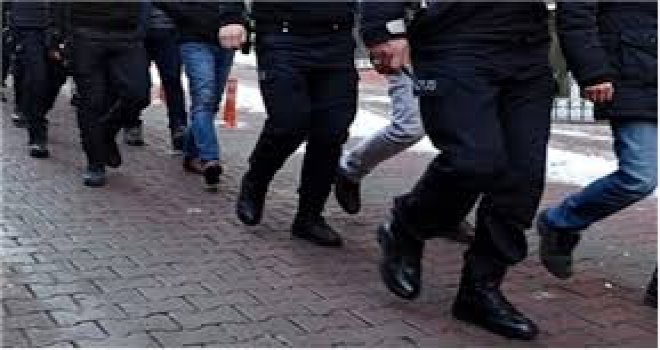 13 FETÖ ŞÜP­HELİLERİ YUNANİSTAN'A KAÇ­MA­YA ÇA­LI­ŞIR­KEN YA­KA­LAN­DI