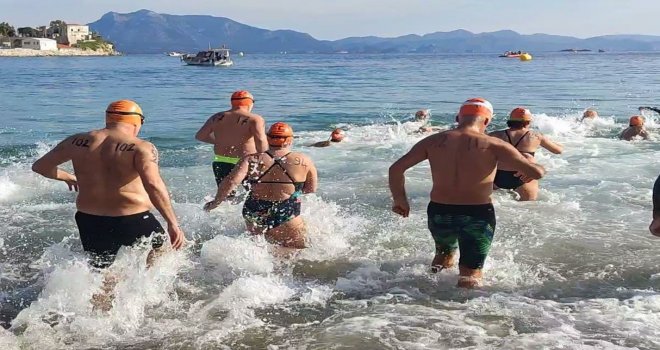 16. Açık Deniz Kış Yüzme Maratonu gerçekleşti
