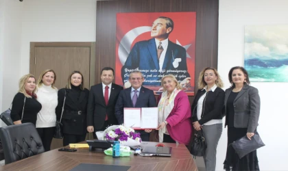 ÇOCUK EVİ ÇOCUK KÖYÜ YA­PIL­MA­SI İÇİN PRO­TO­KOL İMZA­LA­DI