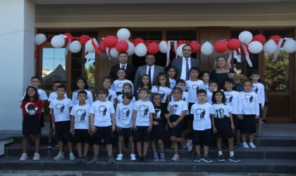 İLKÖĞ­RE­TİM HAF­TA­SI COŞ­KUY­LA KUT­LAN­DI