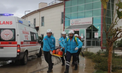 DEVLET HASTANESİ'NDE GERÇEĞİNİ ARATMAYAN TATBİKAT