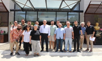 DATÇA BELEDİYESİ RAUF BA­LIK­ÇI SOKAK İŞLET­MECİLERİYLE TURİZM TOP­LAN­TI­SI DÜ­ZEN­LEDİ