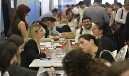 MSKÜ TURİZM SEKTÖRÜ ÖĞRENCİLERİYLE BULUŞTU; İŞ İMKANLARI ARTIYOR