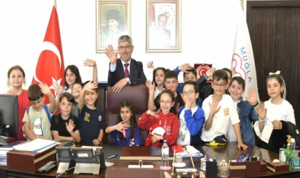 MİNİKLERE BÜYÜK DENEYİM “BİR GÜNLÜĞÜNE ÜNİVERSİTELİ OLDULAR”