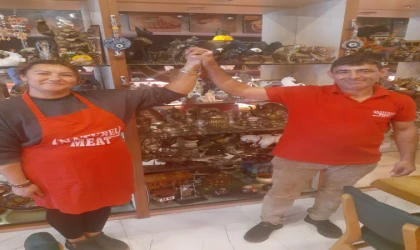 İÇİMİZDEN BİRİLERİ… KASAP HASAN-CEMİLE - MÜZE GİBİ ANTİKA DÜKKANI GİBİ KASAP DÜKKANI!...