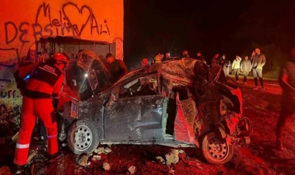 Datça-Marmaris Yolunda Can Pazarı! Takla Atan Otomobil Elektrik Trafosuna Çarptı