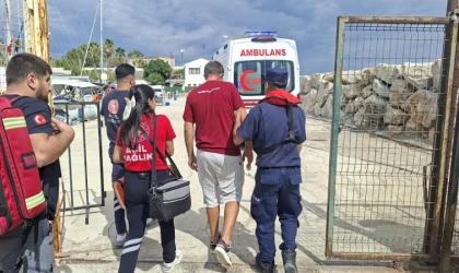 DATÇA AÇIKLARINDA RAHATSIZLANAN ŞAHIS TIBBİ TAHLİYE İLE KARAYA ÇIKARILDI