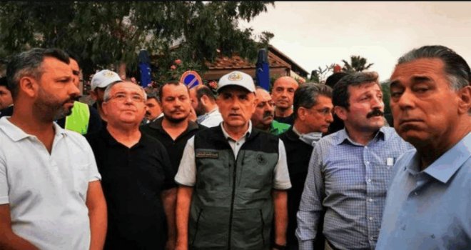 ALEV SAVAŞÇILARI GÖK YÜZÜNÜ OTOBANA ÇEVİRDİ! 48 ADET HAVA ARACI İLE MÜCADELE EDİLDİ. Devlet Millet El Ele 1 Günde Yangın Kontrol Altına Alındı