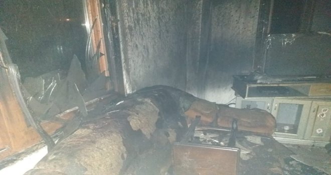 ALKOLLÜ OĞUL KENDİSİNİNDE YAŞADIĞI BABA EVİNİ ATEŞE VERDİ