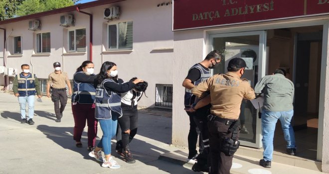 BEBEK MA­MA­SI ÇALAN HIR­SIZ­LARI DATÇA POLİSİ YAKALADI!