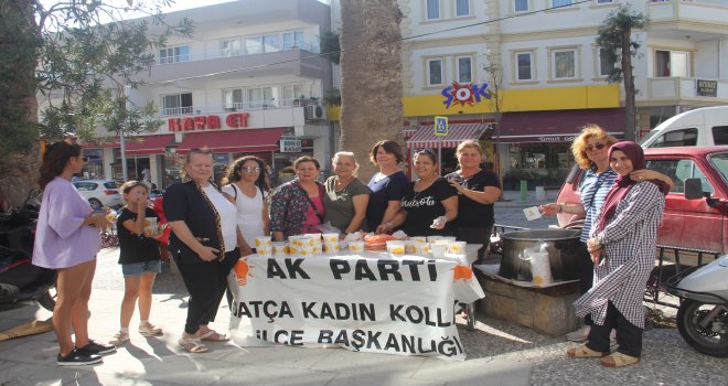 DATÇA AK KADINLARDAN, AŞURE İKRAMI