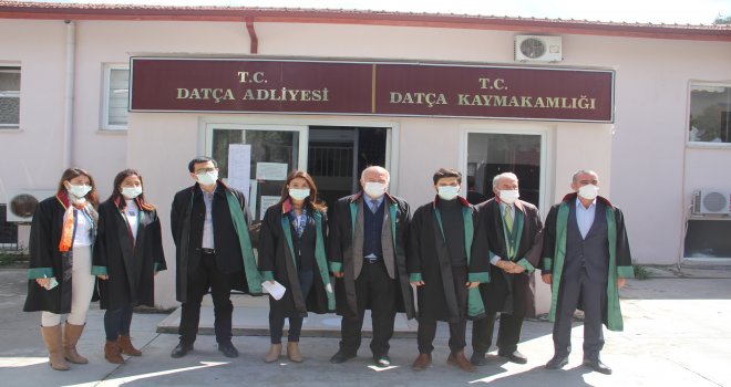 DATÇA BA­RO­SU AVU­KAT­LA­RI, MES­LEK­TAŞ­LA­RI ERSİN ARS­LAN'IN ÖL­DÜ­RÜL­MESİNE TEPKİ GÖS­TERDİ