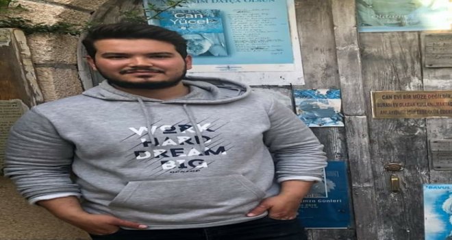 Datça 'da aniden fenalaşan 25 yaşındaki genç hayatını kaybetti.