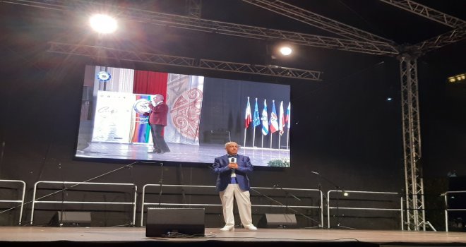 DATÇA 'DA YAŞAYAN TÜRKOĞLU , TÜRK MÜZİĞİNİ ROMANYA'DA TANITTI