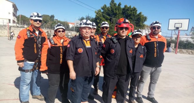 DATÇA MAG/AME'DEN OKUL­LAR­DA DEP­REM TATBİKATI