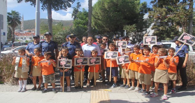 DATÇA'DA YAYA GÜ­VENLİĞİ FAR­KIN­DA­LI­ĞI ETKİNLİĞİ DÜ­ZEN­LEDİ