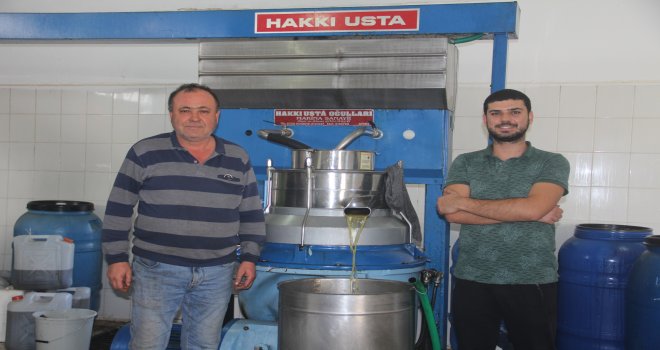 DEDE'DEN TO­RU­NA ,ÇEY­REK ASIR­LIK SOĞUK SIKIM ZEYTİN ATÖL­YESİ