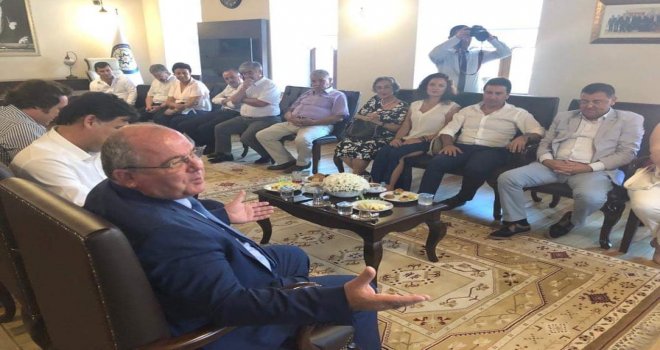 EKREM İMA­MOĞ­LU'NDAN BAŞ­KAN,OSMAN GÜRÜN'E Zİ­YA­RET