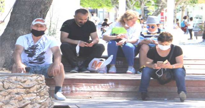 EVDEN DI­ŞA­RI ADIM ATAN HER­KES MASKE TA­KA­CAK