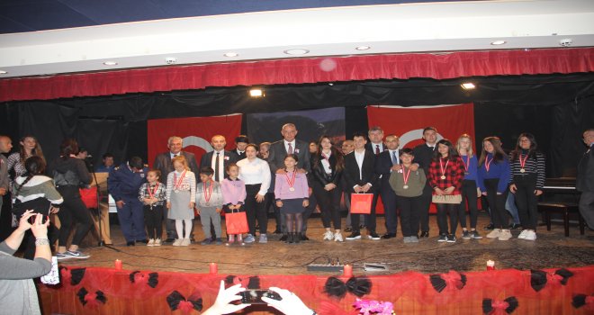 İSTİK­LAL MARŞI'MIZIN KA­BU­LÜ­NÜN 99. YI­LIN­DA MEH­MET AKİF ERSOY ANIL­DI