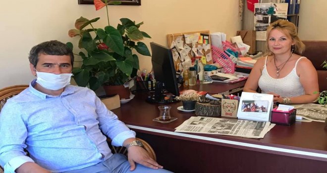 MÜDÜR MER­MER­TAŞ'TAN GA­ZE­TEMİZE ZİYARET