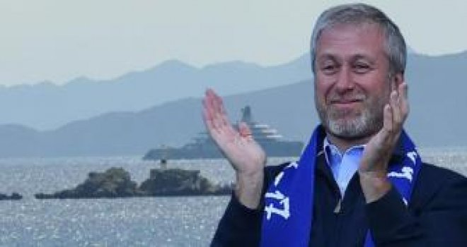 RUS MİL­YAR­DER AB­RA­MO­VİÇ'İN YATI, DATÇA AÇIK­LA­RI­NA GELDİ