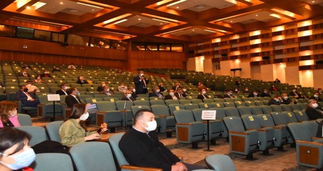 VALİ ORHAN TAVLI BAŞ­KAN­LI­ĞIN­DA 2021 YI­LI­NIN İLK EKO­NO­Mİ TOP­LAN­TI­SI YA­PIL­DI