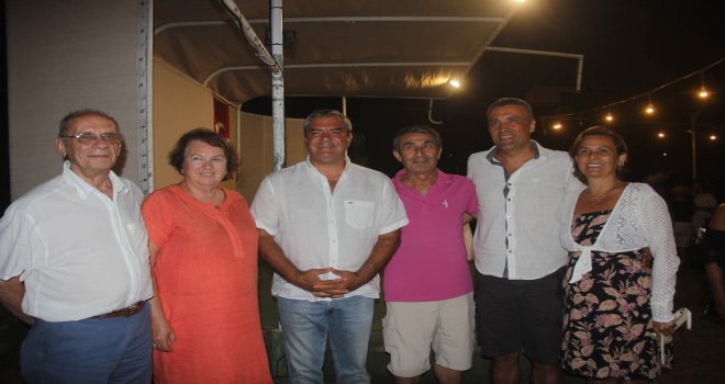 YIL­MAZ ÖZDİL HAY­RAN­LA­RIY­LA AKTUR'DA BU­LUŞ­TU